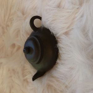Tea pot